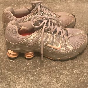 Nike shox